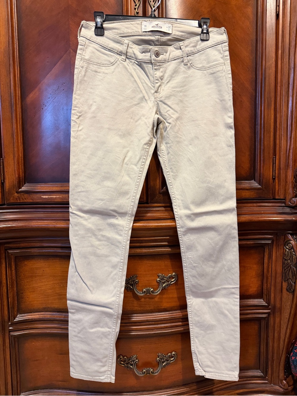 Hollister Women's Skinny Jeans in Light Taupe size 7R w28/31 length